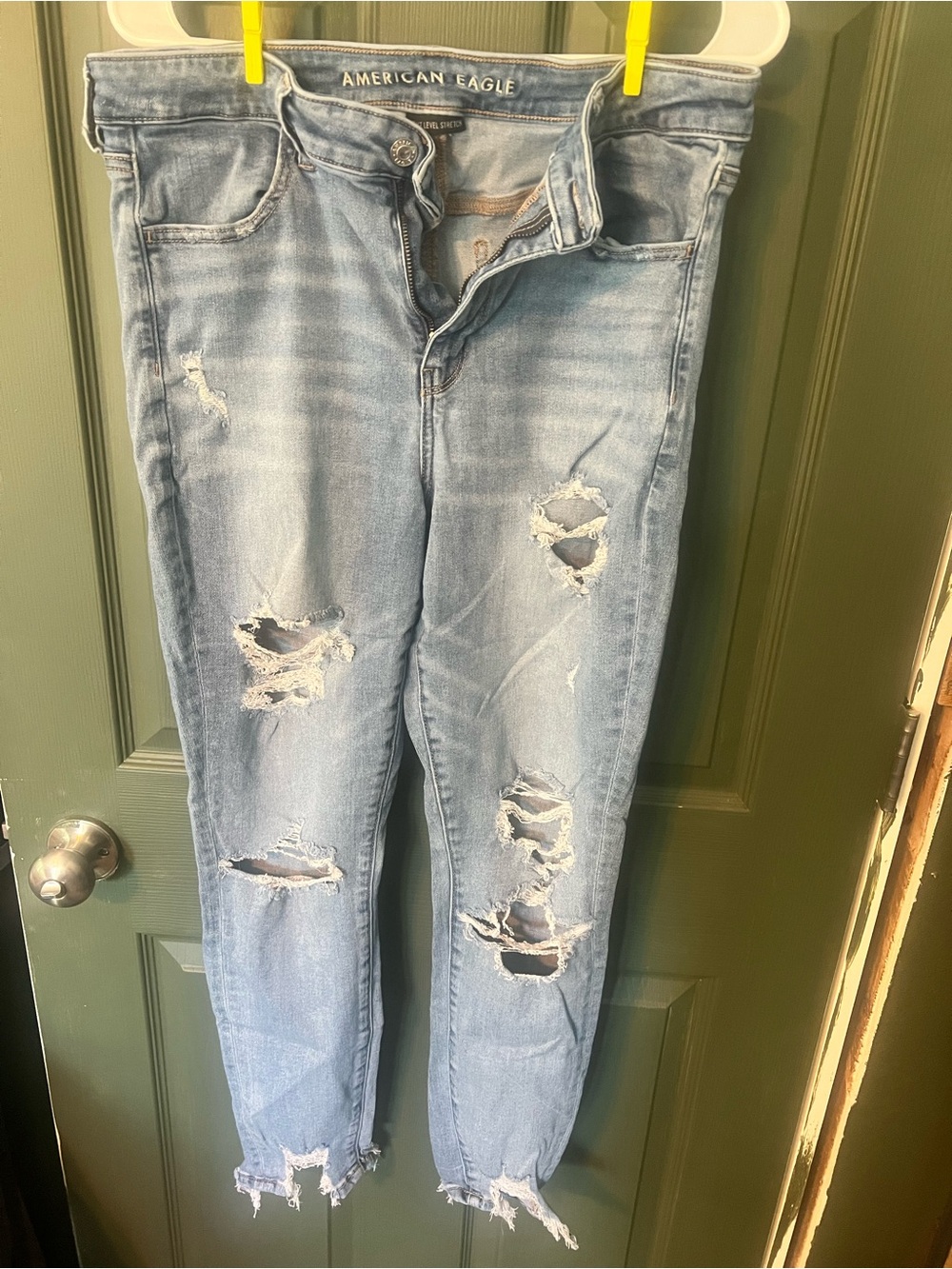 American Eagle Outfitters Light Blue Distressed Boyfriend Jeans